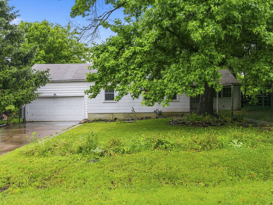1st image of 731 S Old Orchard Avenue