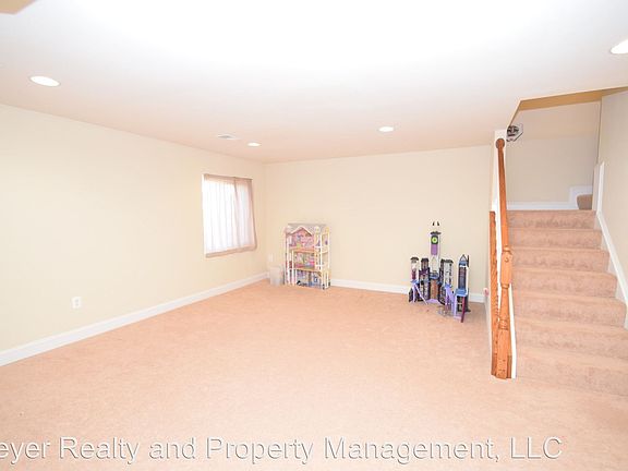 5th image of 9301 Birch Cliff Dr