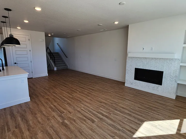 10745 Lewanee Point — Photo 14
