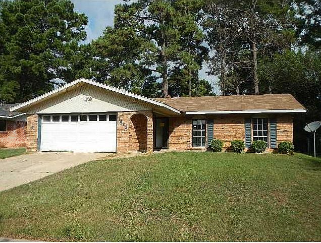 1st image of 1622 Applewood Dr