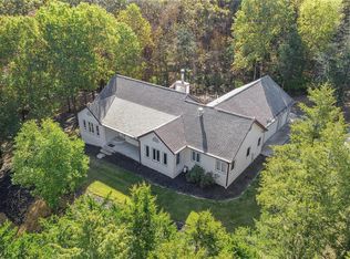 212 Killarney Ln, Pacific, MO 63069
