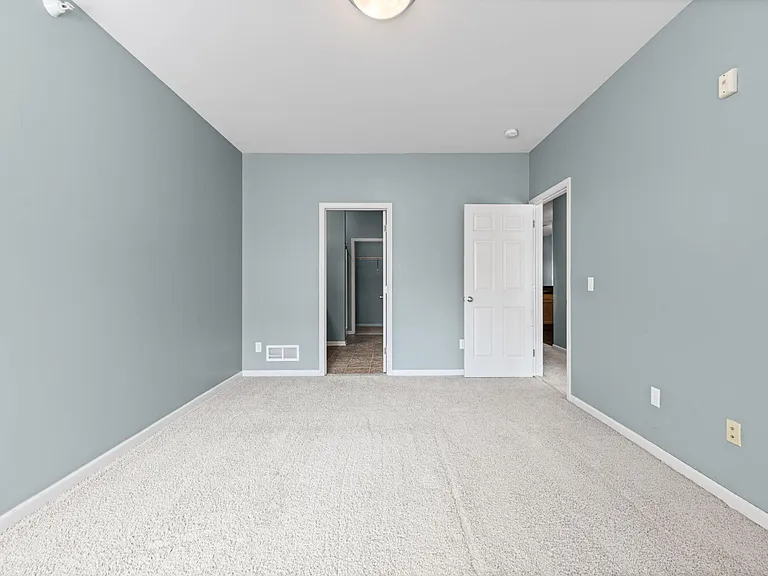 3326 Hilton Rd — Photo 10