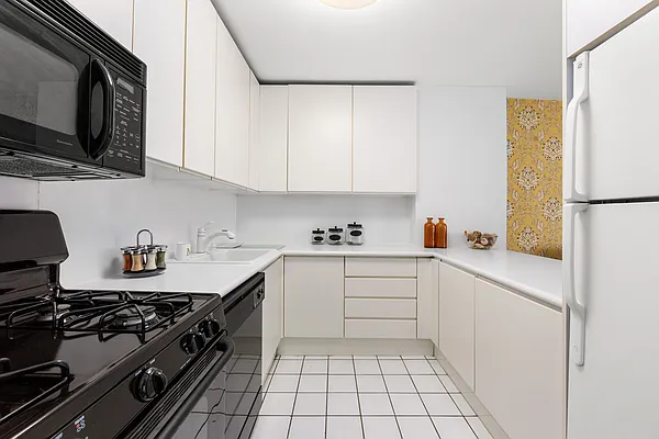 Sold by Douglas Elliman | media 3