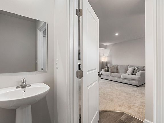 4th image of 325 Cinerea Way