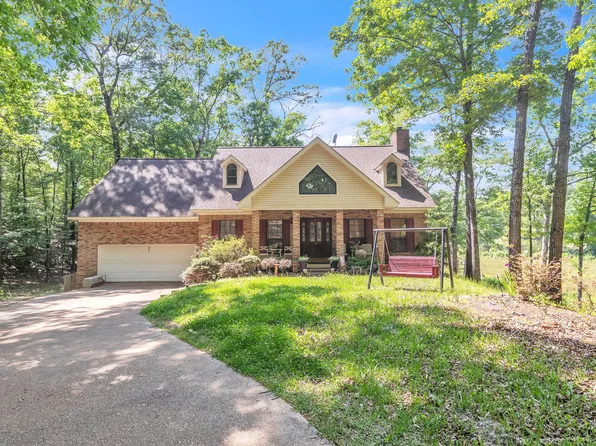 690 S Lake Dr, Columbus, MS 39705