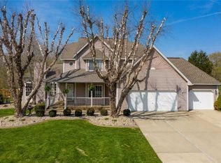 213 Cynthia Ln, Lebanon, IL 62254