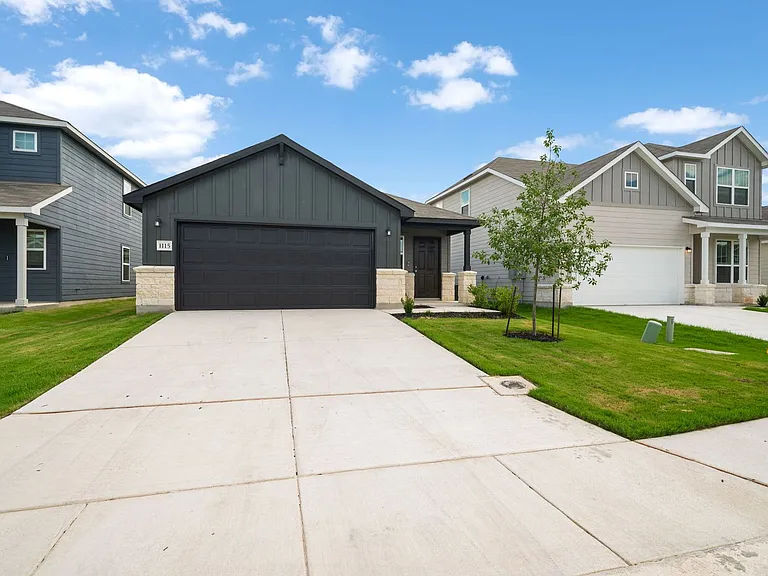 1115 Pigeon Ln — Photo 4