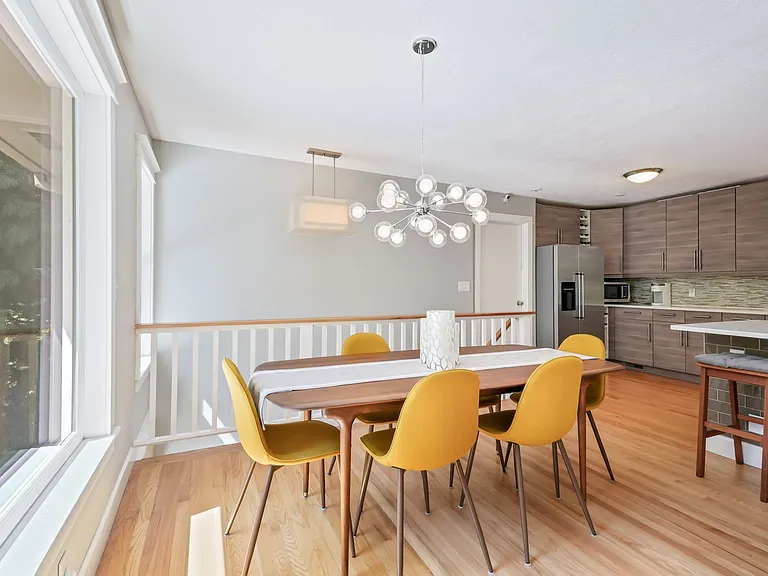 5530 SW Logan Ct — Photo 10
