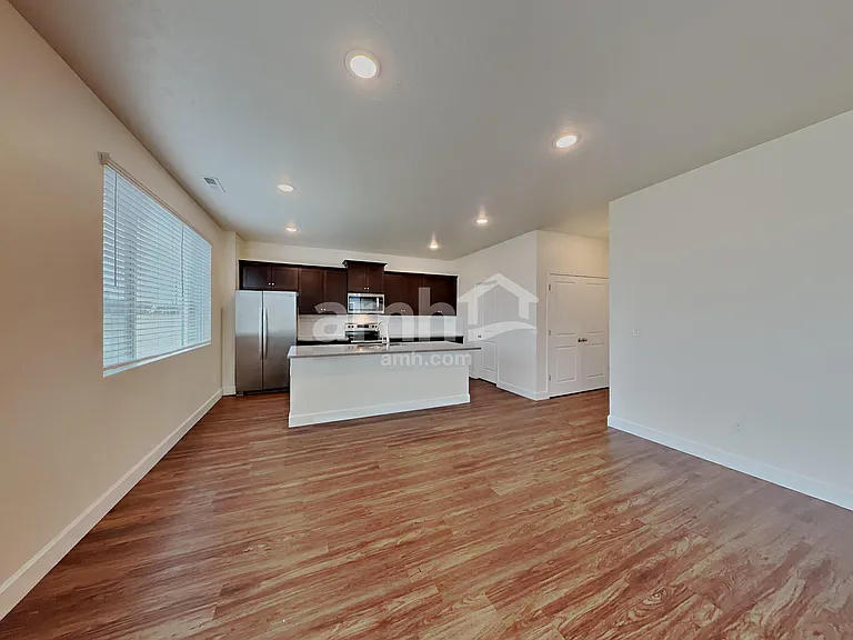 9291 W Wabash St — Photo 5