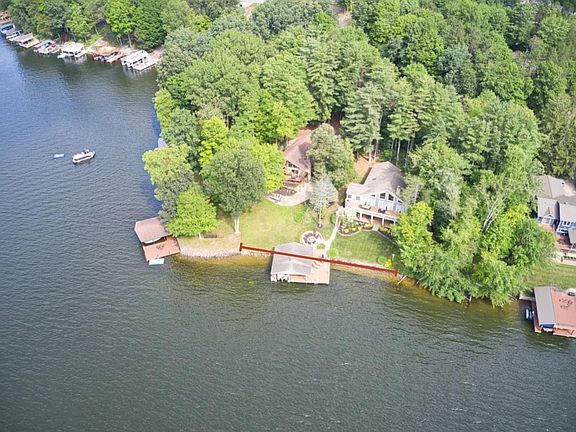 5th image of 451 Greenacre Cir