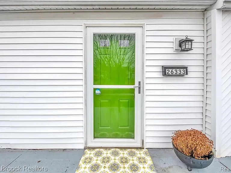 26333 Brush St — Photo 3
