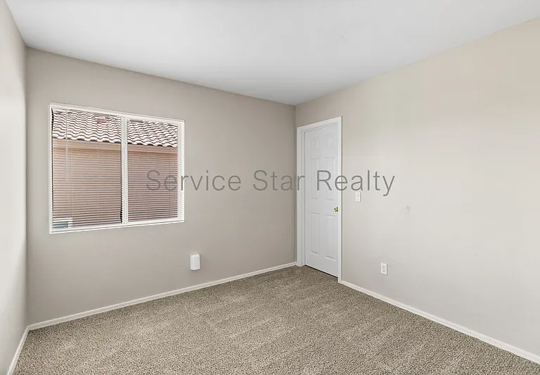 12106 N 130th Dr — Photo 22