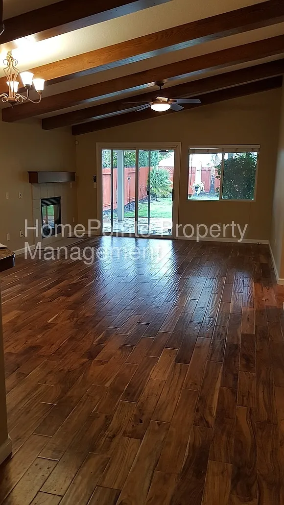 1551 Arcola Ave photo 1
