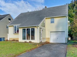 906 Claridge Dr, Spring Lake, NJ 07762