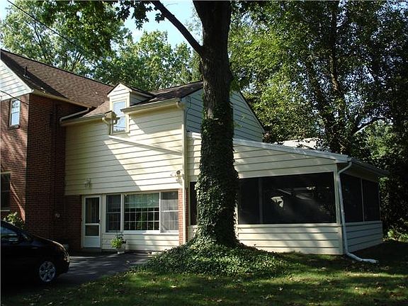 Side Family Room entrance and Driveway