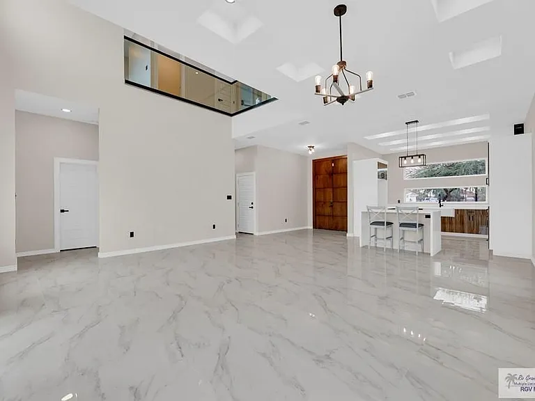 3330 Calle Bolivia — Photo 7