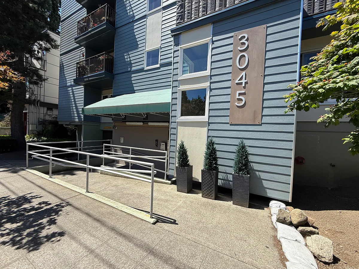 Building Photo - 3045 20th Ave W #402