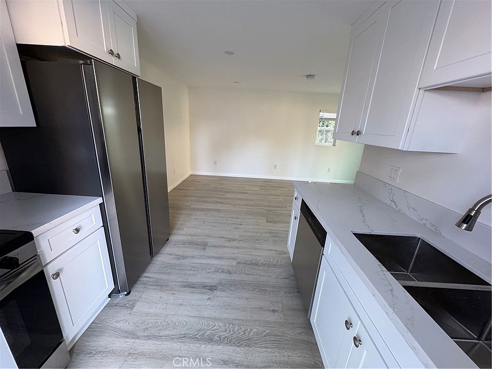 1st image of 857 W Edgehill Rd #2