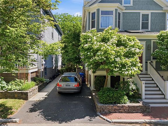2nd image of 6 Brooks Ave