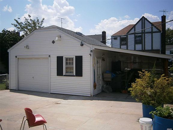 4th image of 8922 218th St
