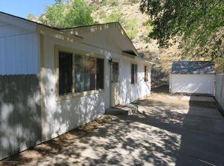 216 N 7th St, New Castle, CO 81647