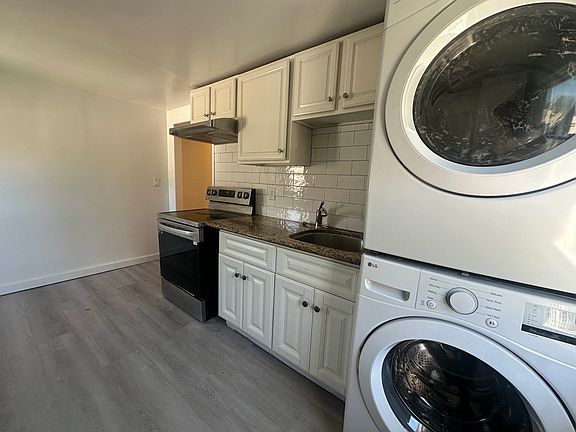 4th image of 45 Landing Rd APT 2