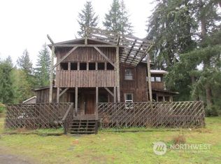 18415 Elkhorn Blvd E, Orting, WA 98360