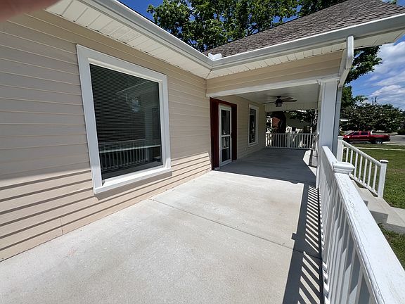 4th image of 112 S Tarver Ave