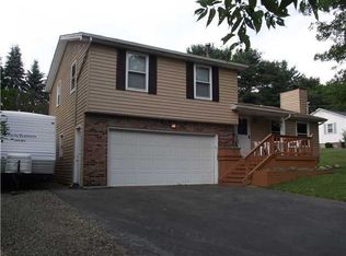 6751 Hillcroft Dr, Boston, NY 14025