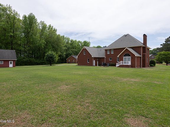 2nd image of 210 Castle Way