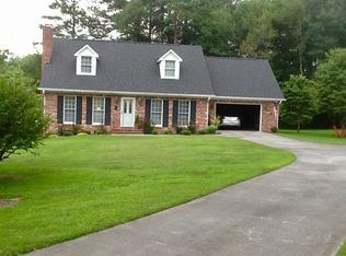 120 N Azalea Dr, La Fayette, GA 30728