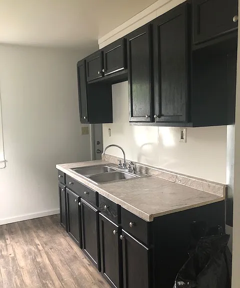 1614 N Fremont St — Photo 5