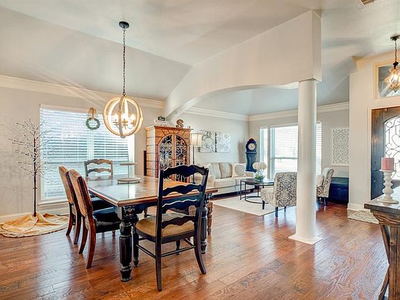 4th image of 2411 San Jacinto Ln