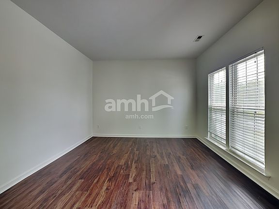 5th image of 2 Avenel Ct