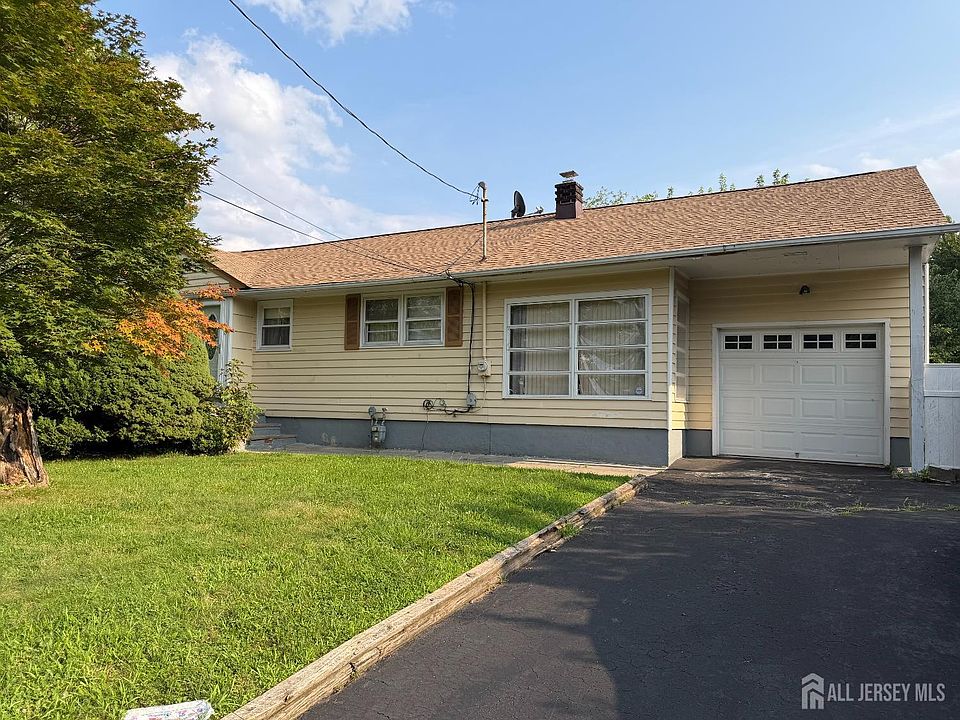 1st image of 943 New Dover Rd