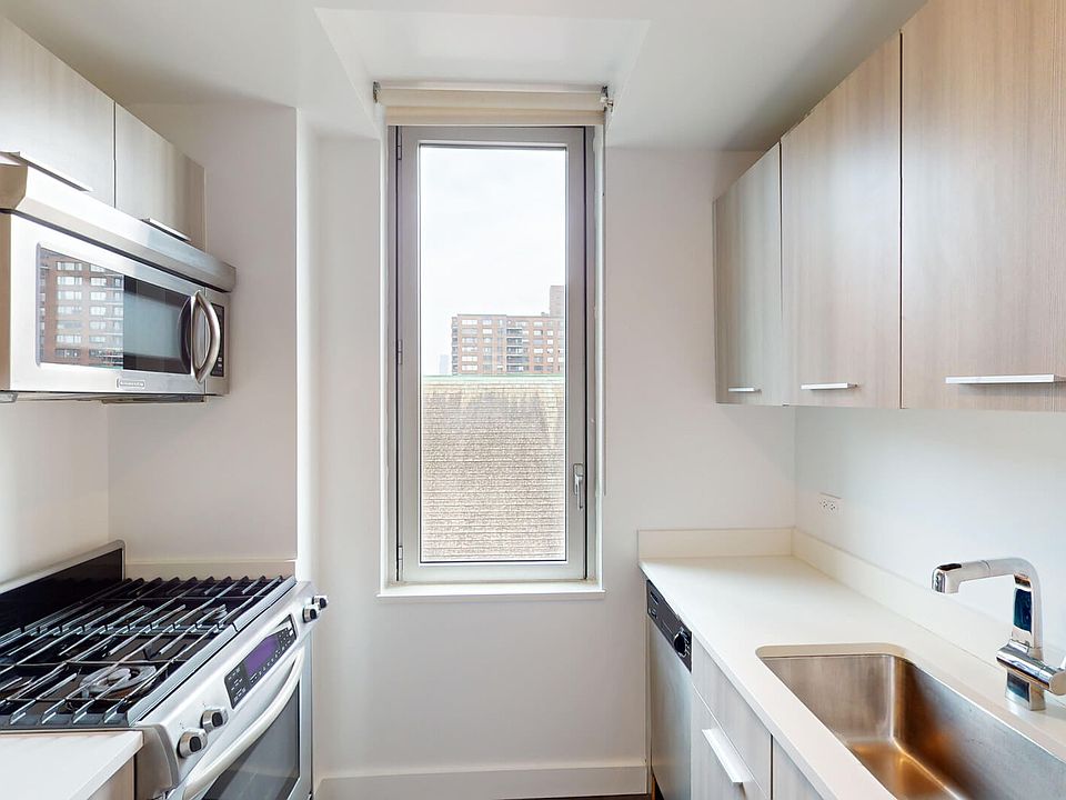 1st image of 801 Amsterdam Ave APT 5H