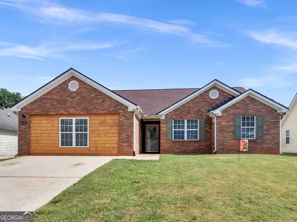 1740 Graystone Dr, Hampton, GA 30228