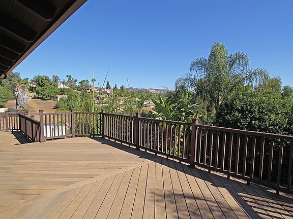 3rd image of 1424 Leland Way
