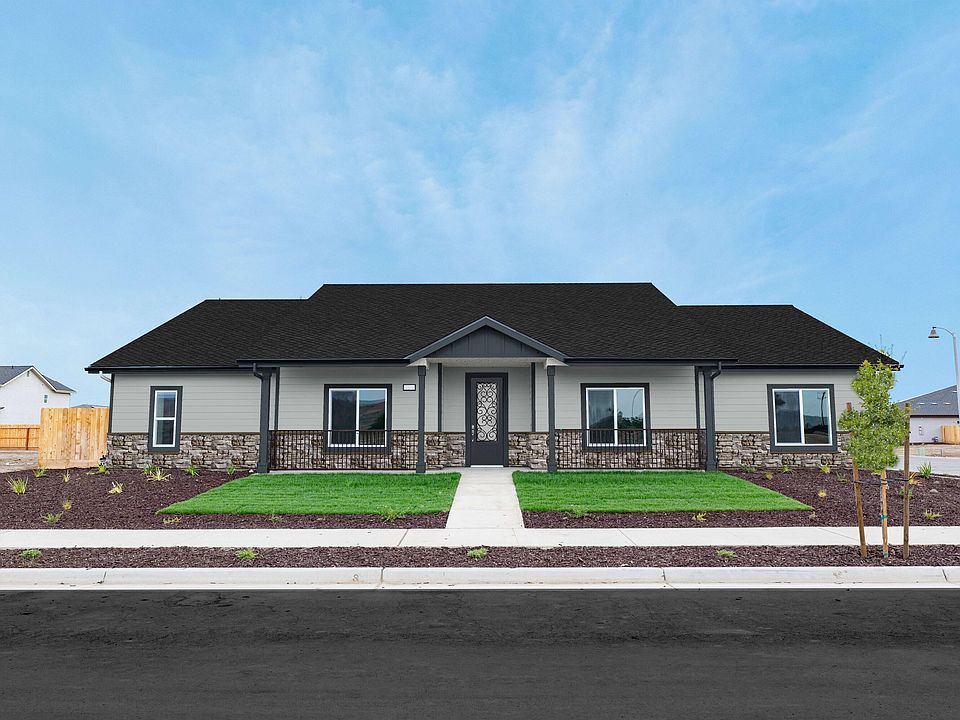 1st image of 1002 N Acacia Street