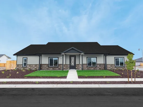 1002 N Acacia Street, Woodlake, CA 93286