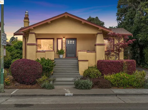 1778 Pleasant Valley Ave, Oakland, CA 94611