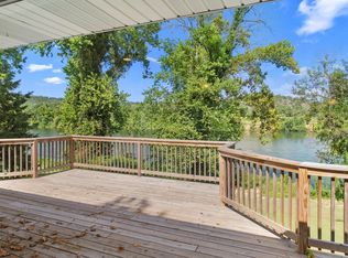 282 Riverview Dr, Norfork, AR 72658