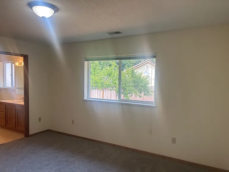 2149 Woodcrest Ct — Photo 42