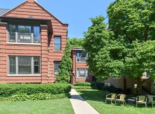 1233 Judson Ave, Evanston, IL 60202