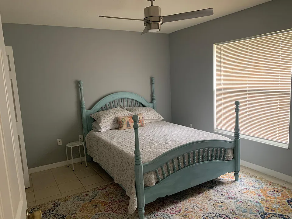 Spare bedroom with full bath