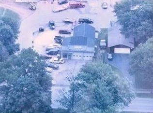 160 S Main St, Dousman, WI 53118