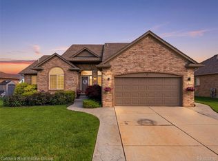 22449 Bluewater Dr, Macomb, MI 48044
