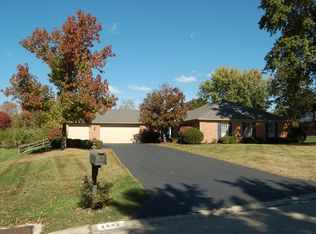 1441 Roamont Dr, Dayton, OH 45459