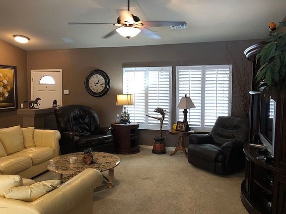 5th image of 3040 Applewood Dr