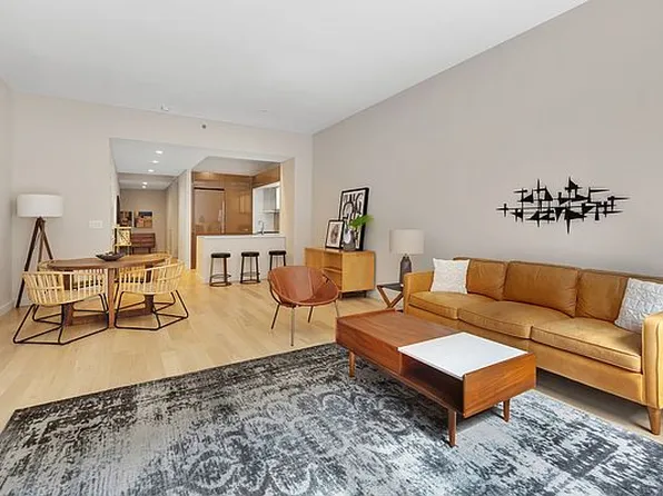 75 Wall St APT 29R, New York, NY 10005